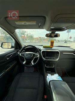 جي ام سي اكاديا